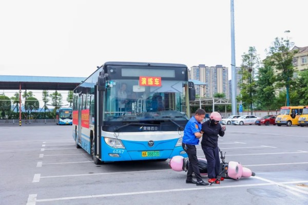 湖南駿達(dá)集團(tuán)有限公司,長沙城市交通,校車運(yùn)營,安保服務(wù),新能源科技